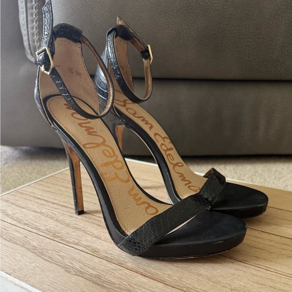 Sam Edelman Heels Size 7.5 Eleanor Black Snake Print Ankle Buckle Strap Open Toe - Picture 3 of 10